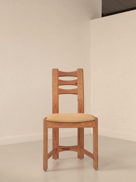 Dining chair