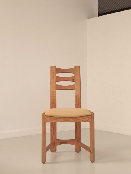 Dining chair